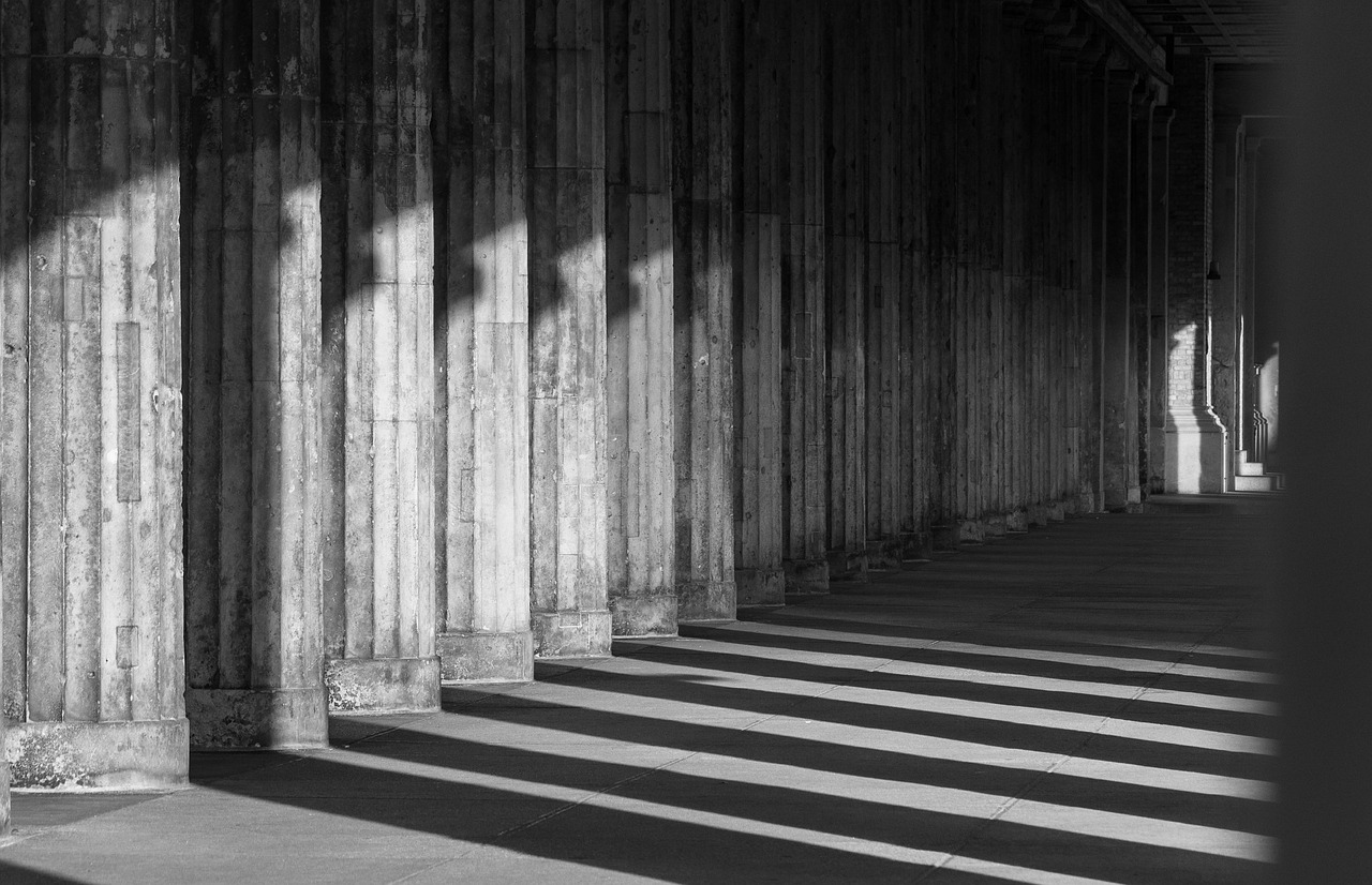 découvrez les moteurs linéaires, des dispositifs innovants qui transforment l'énergie électrique en mouvement linéaire. idéaux pour des applications variées, ils offrent précision et efficacité dans l'automatisation industrielle.